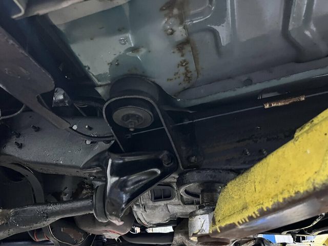 1996 Ford F-150 Final Year OBS Rare Build 300ci 5-speed manual Bench Seat - 23032181 - 73