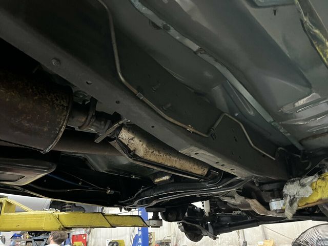 1996 Ford F-150 Final Year OBS Rare Build 300ci 5-speed manual Bench Seat - 23032181 - 88