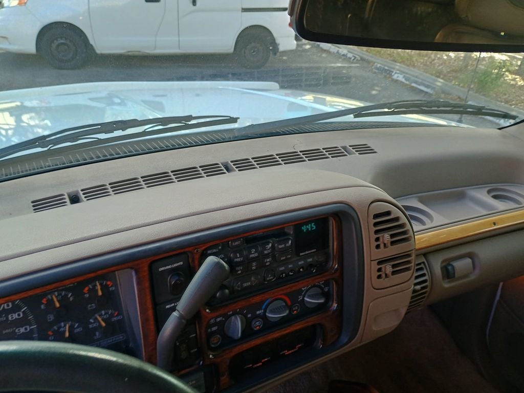 1996 GMC Suburban 2500 454 GTS Conversion 4WD Clean Title - 22947095 - 36