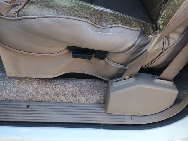 1996 GMC Suburban 2500 454 GTS Conversion 4WD Clean Title - 22947095 - 43