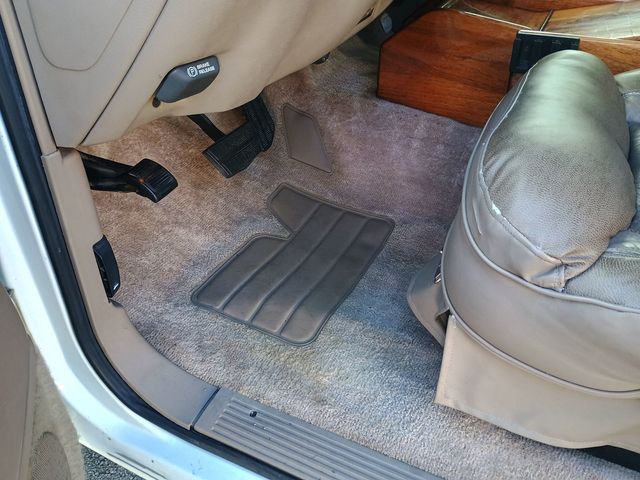 1996 GMC Suburban 2500 454 GTS Conversion 4WD Clean Title - 22947095 - 44