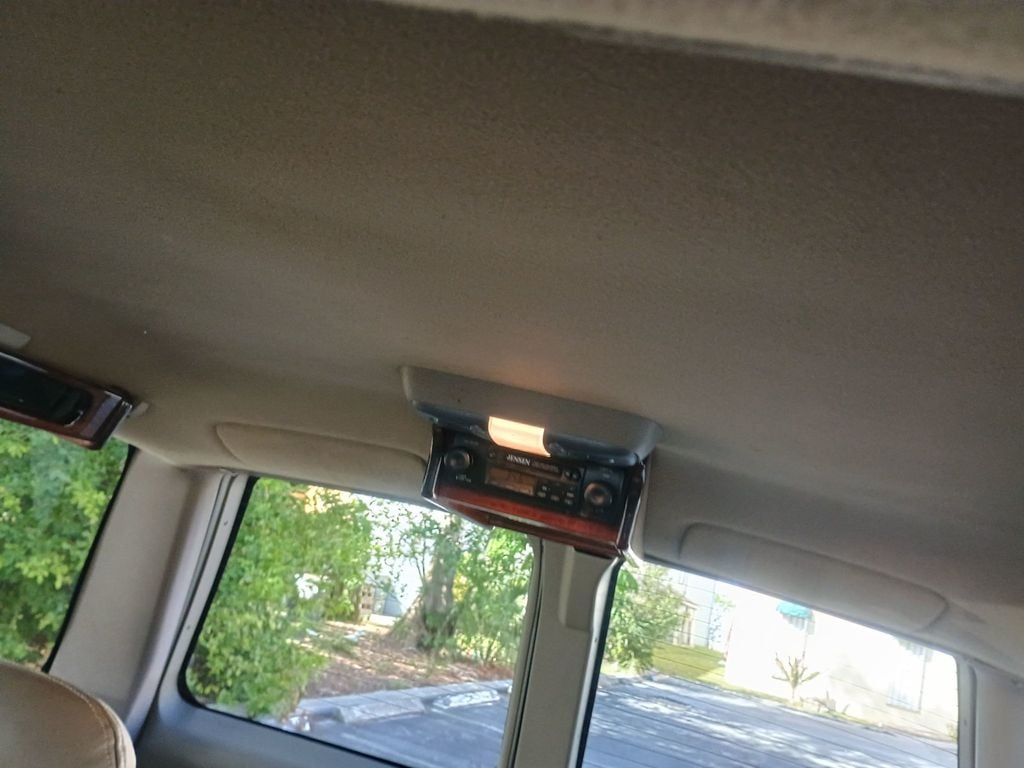 1996 GMC Suburban 2500 454 GTS Conversion 4WD Clean Title - 22947095 - 52