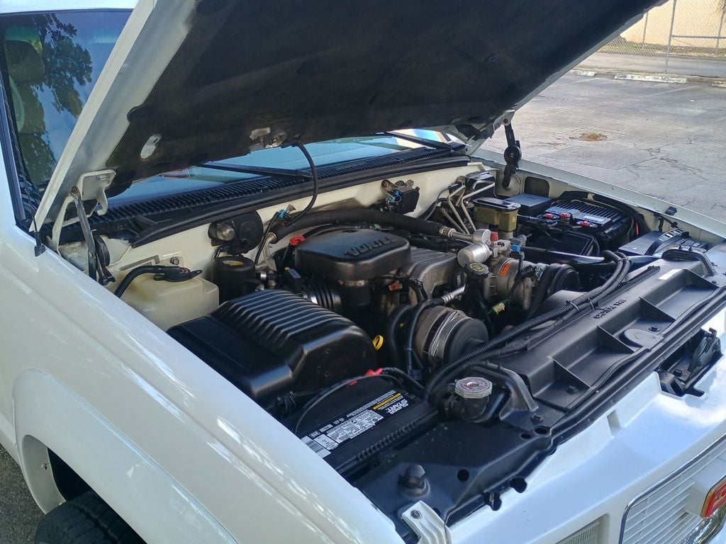 1996 GMC Suburban 2500 454 GTS Conversion 4WD Clean Title - 22947095 - 69