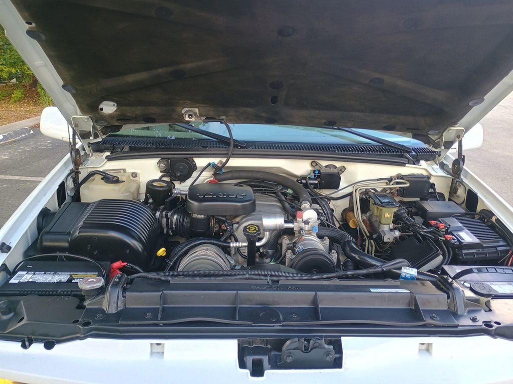 1996 GMC Suburban 2500 454 GTS Conversion 4WD Clean Title - 22947095 - 70