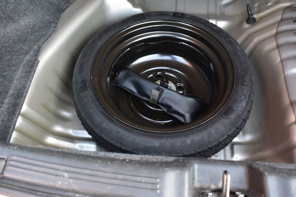 1996 Honda Accord Sedan 4dr Sedan EX Automatic w/Leather - 22933851 - 35