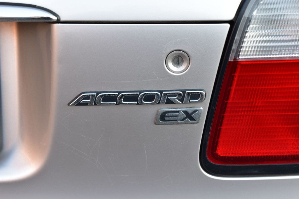 1996 Honda Accord Sedan 4dr Sedan EX Automatic w/Leather - 22933851 - 41