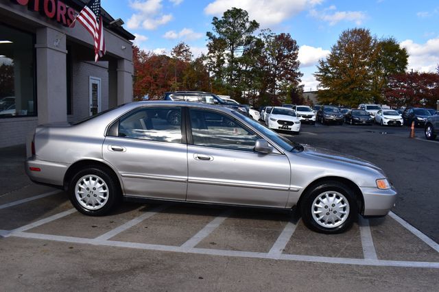 1996 Honda Accord Sedan 4dr Sedan EX Automatic w/Leather - 22933851 - 5