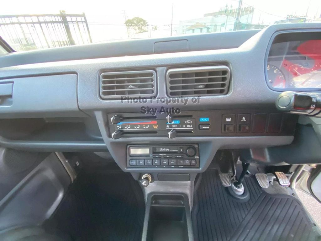 1996 Honda Street Van - 22613698 - 18