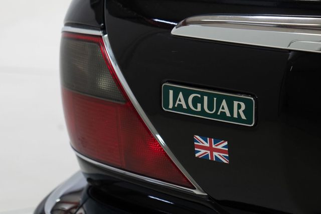 1996 Jaguar XJ V12  - 22480857 - 16