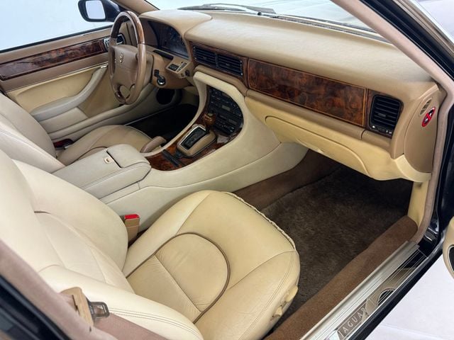 1996 Jaguar XJ V12  - 22480857 - 53