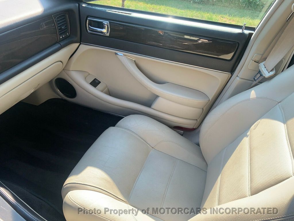 1996 Jaguar XJR  - 20856451 - 13