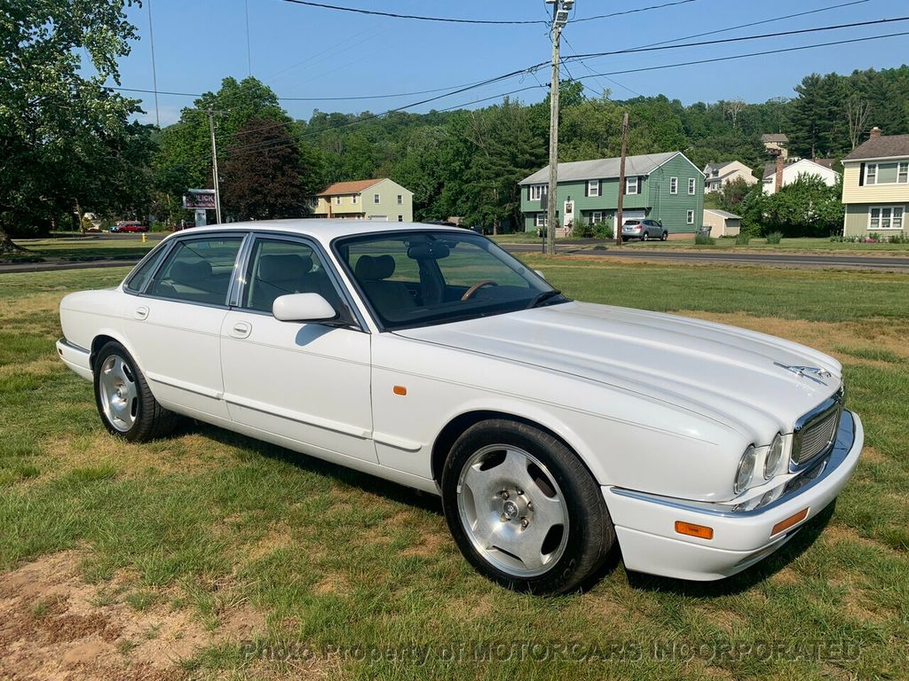 1996 Jaguar XJR  - 20856451 - 1