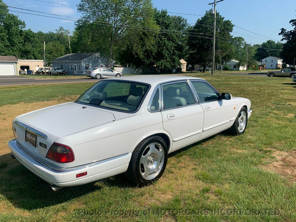 1996 Jaguar XJR  - 20856451 - 6