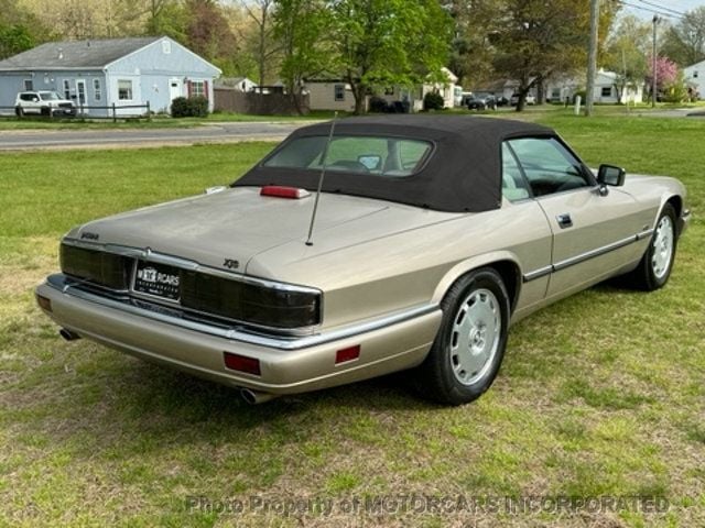 1996 Jaguar XJS Convertible SUMMER IS HERE! TREAT YOURSELF TO THIS CLASSIC CONVERTIBLE!! - 22444597 - 4