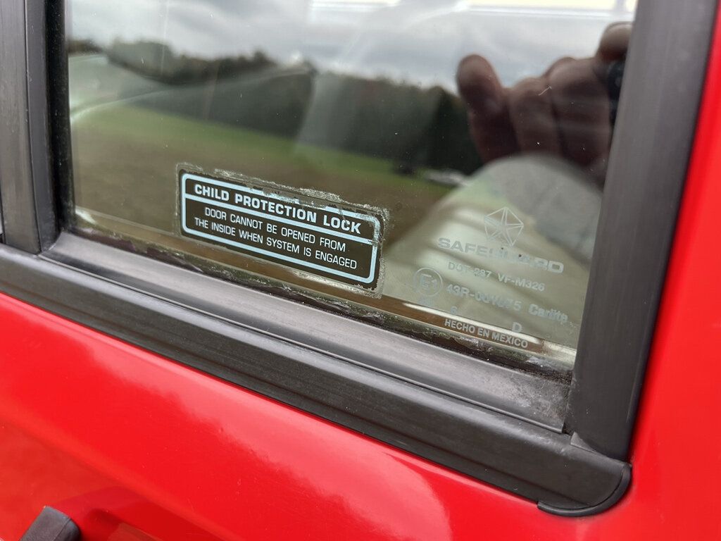 1996 Jeep Cherokee Rust Free Garage Kept Low Mileage Country 4x4 - 23091310 - 38