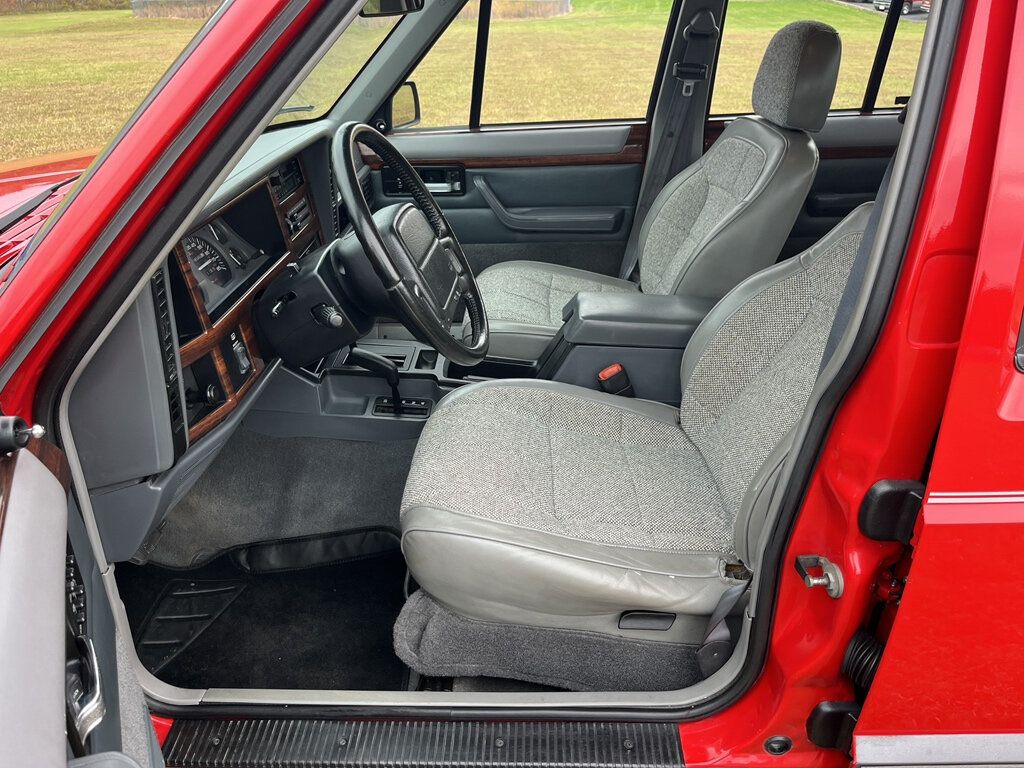 1996 Jeep Cherokee Rust Free Garage Kept Low Mileage Country 4x4 - 23091310 - 47