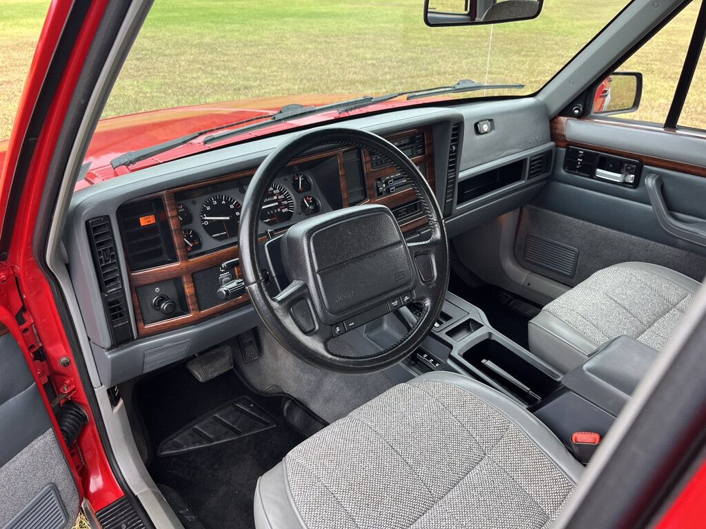 1996 Jeep Cherokee Rust Free Garage Kept Low Mileage Country 4x4 - 23091310 - 48