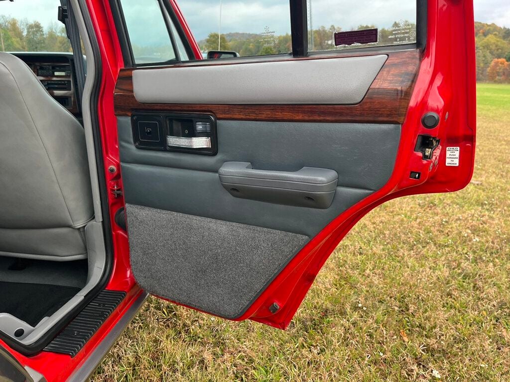 1996 Jeep Cherokee Rust Free Garage Kept Low Mileage Country 4x4 - 23091310 - 63