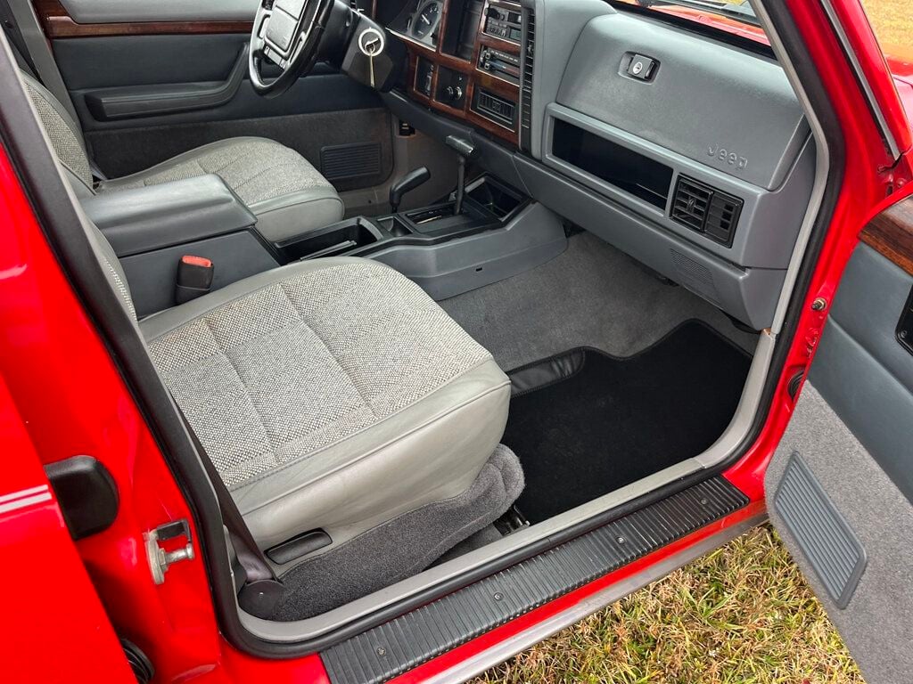 1996 Jeep Cherokee Rust Free Garage Kept Low Mileage Country 4x4 - 23091310 - 66
