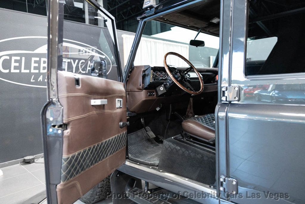 1996 Land Rover Defender 110 Helderburg -LT1 V8 Swap - 23004909 - 26