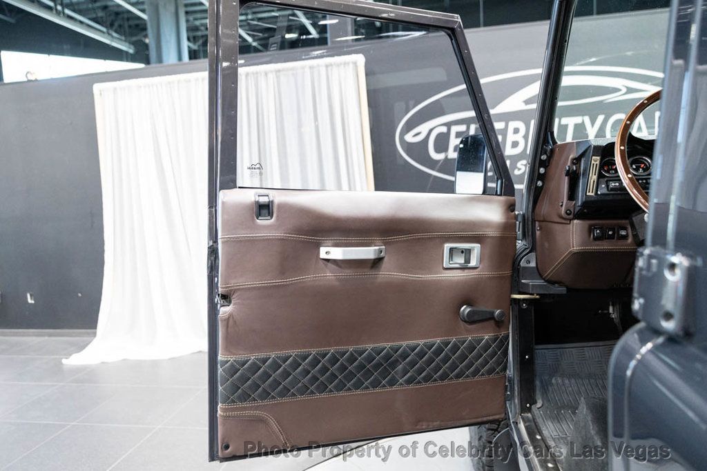 1996 Land Rover Defender 110 Helderburg -LT1 V8 Swap - 23004909 - 29