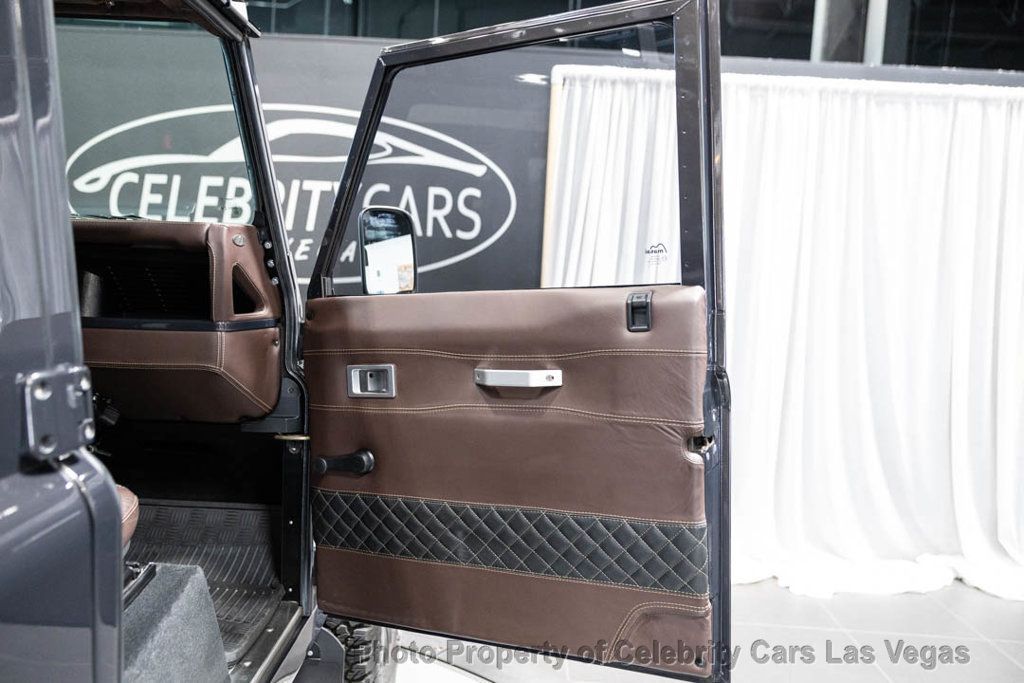 1996 Land Rover Defender 110 Helderburg -LT1 V8 Swap - 23004909 - 45