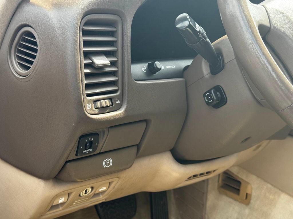 1996 Lexus LS 400 Base Trim - 23012784 - 9