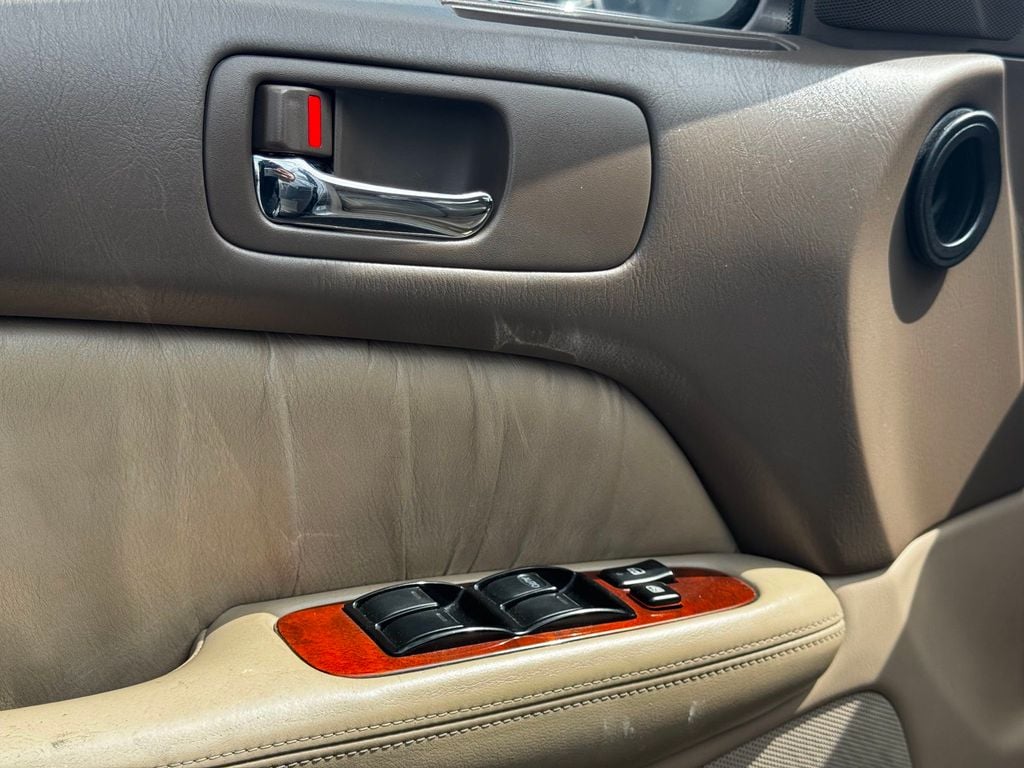 1996 Lexus LS 400 Base Trim - 23012784 - 10