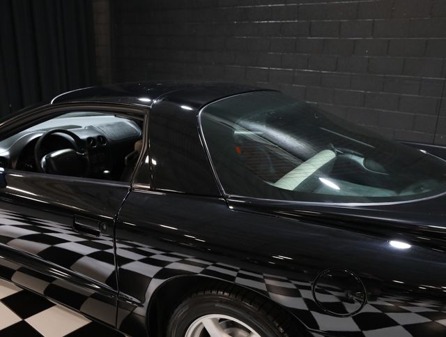 1996 Pontiac Firebird 2dr Coupe Formula - 23051477 - 22