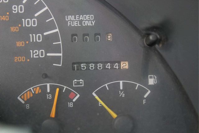 1996 Pontiac Firebird Base 2dr Hatchback - 23019505 - 8