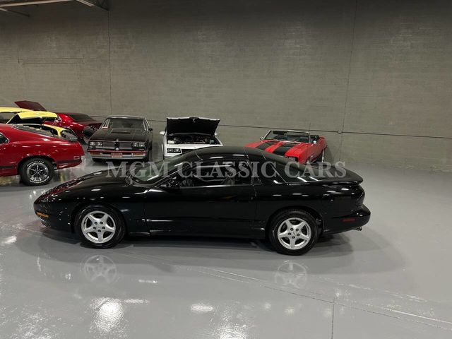 1996 Pontiac Firebird Formula 2dr Hatchback - 22630962 - 24