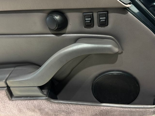 1996 Porsche 911 Carrera 1996 PORSCHE 911/993 CARRERA CABRIOLET - 22960409 - 25