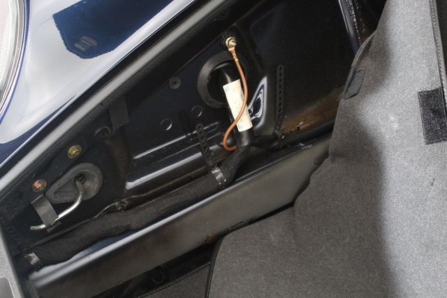 1996 Porsche 911 Carrera 2dr Carrera Cabriolet 6-Speed Manual - 22584498 - 17