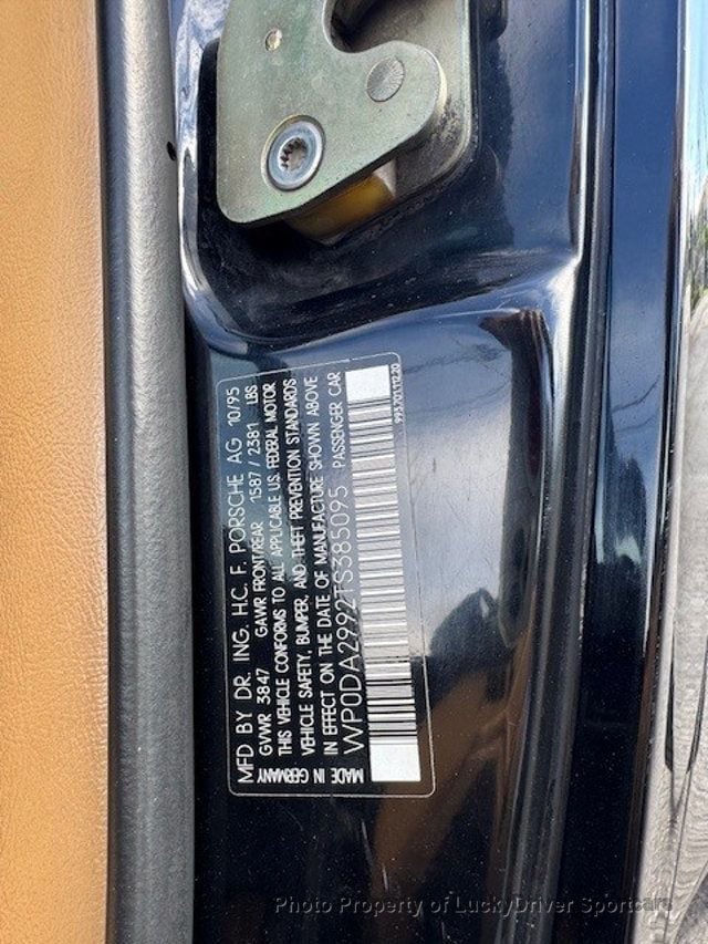 1996 Porsche 911 Carrera 2dr Carrera Targa 6-Speed Manual - 22943293 - 31