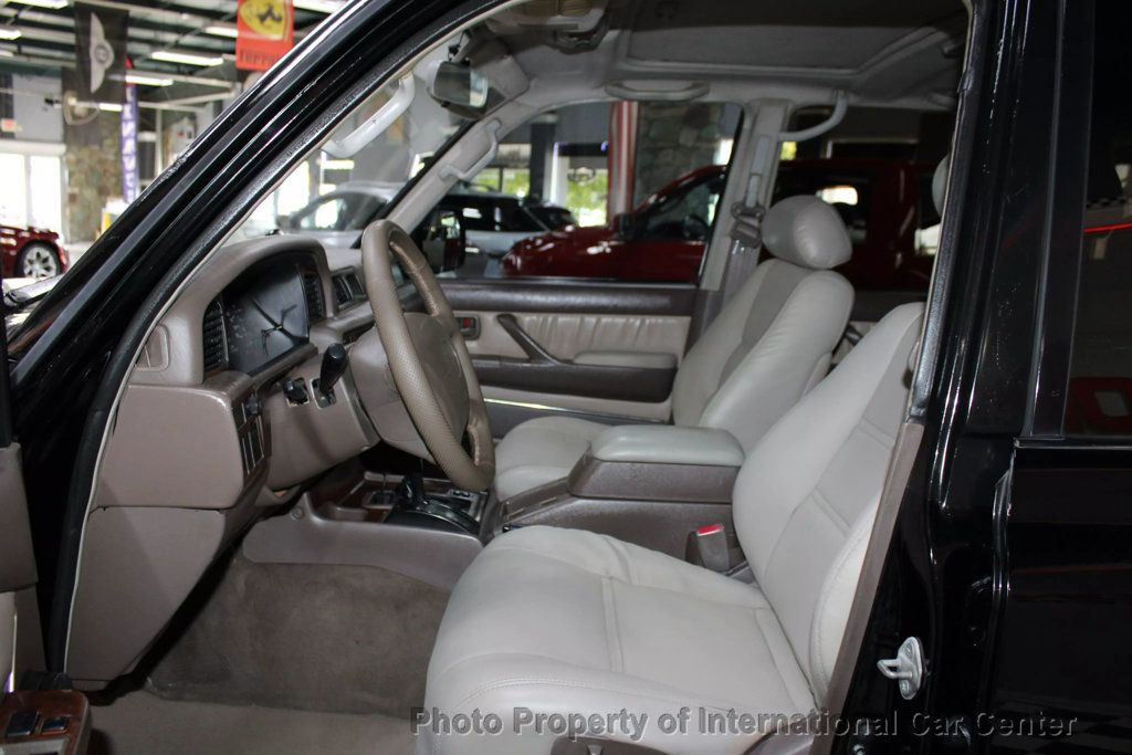 1996 Toyota Land Cruiser VX photo 10