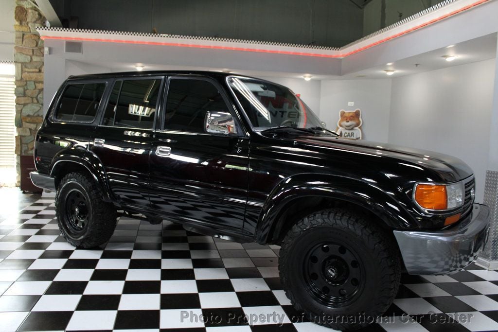 1996 Toyota Land Cruiser VX photo 2