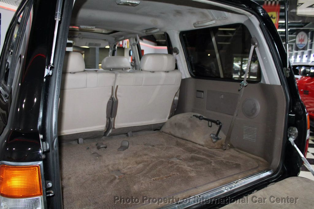 1996 Toyota Land Cruiser VX photo 20