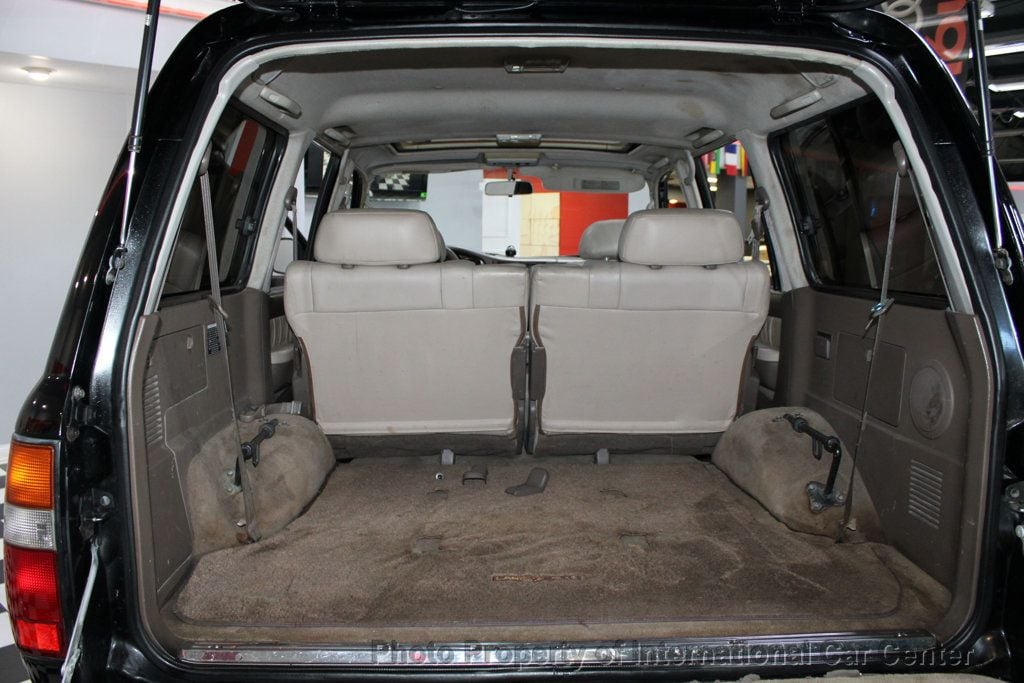 1996 Toyota Land Cruiser VX photo 21