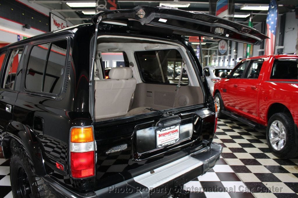 1996 Toyota Land Cruiser VX photo 23