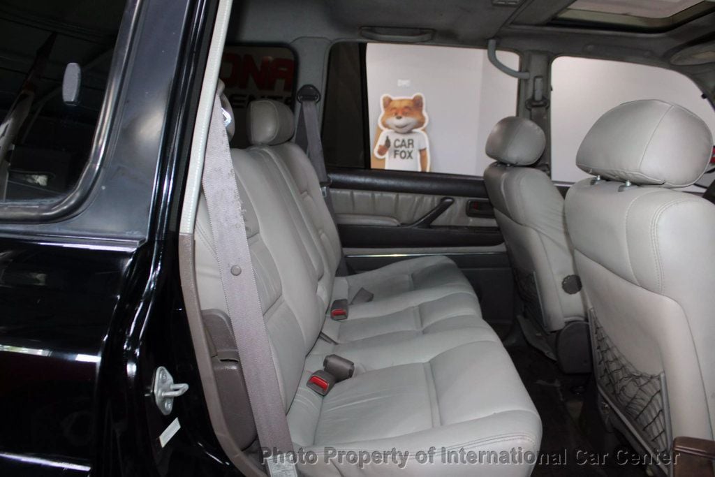 1996 Toyota Land Cruiser VX photo 27