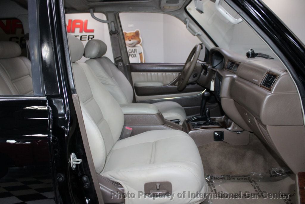 1996 Toyota Land Cruiser VX photo 30