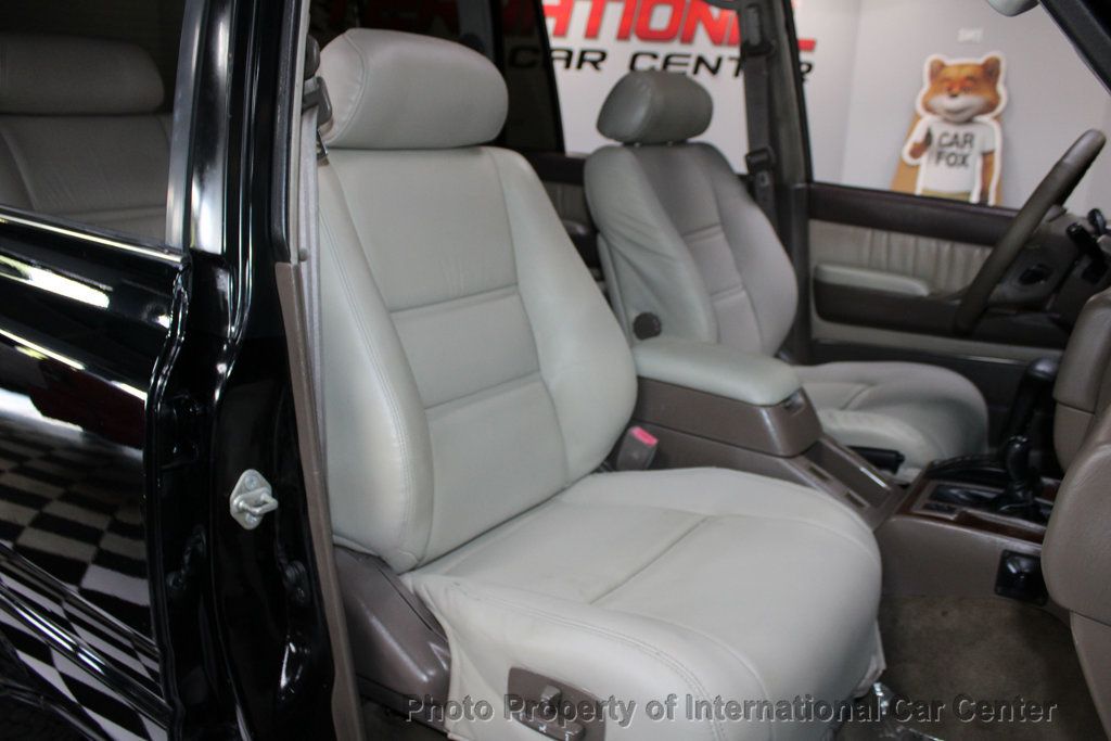 1996 Toyota Land Cruiser VX photo 31