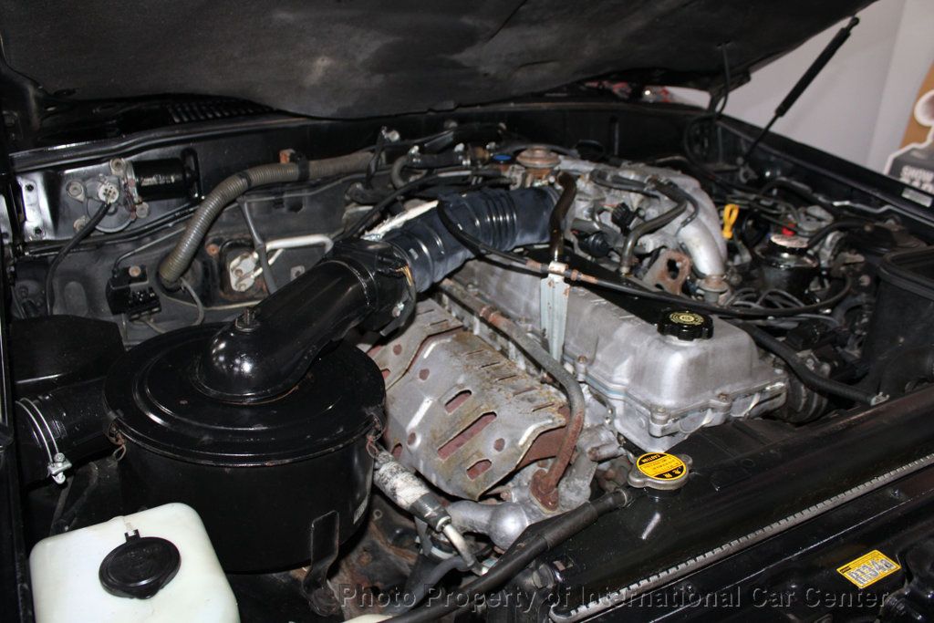 1996 Toyota Land Cruiser VX photo 34