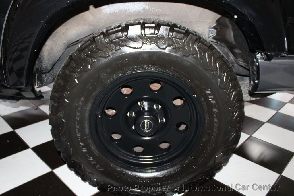 1996 Toyota Land Cruiser VX photo 38
