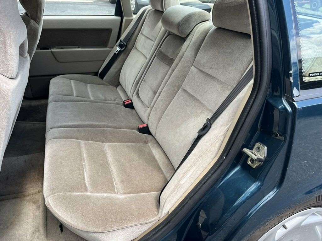 1996 Volvo 850 5-speed manual Safe Fuel Efficient VOLVO FOR LIFE! - 23019544 - 13