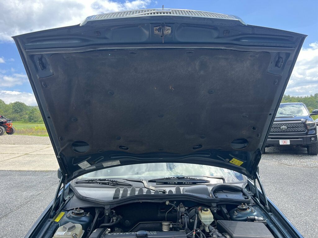 1996 Volvo 850 5-speed manual Safe Fuel Efficient VOLVO FOR LIFE! - 23019544 - 28