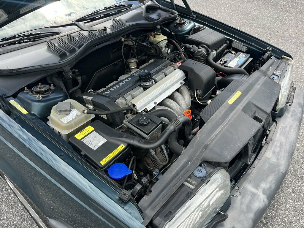 1996 Volvo 850 5-speed manual Safe Fuel Efficient VOLVO FOR LIFE! - 23019544 - 29