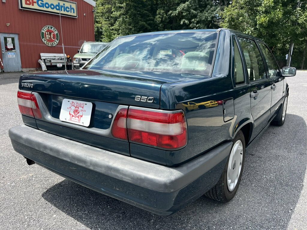 1996 Volvo 850 5-speed manual Safe Fuel Efficient VOLVO FOR LIFE! - 23019544 - 31