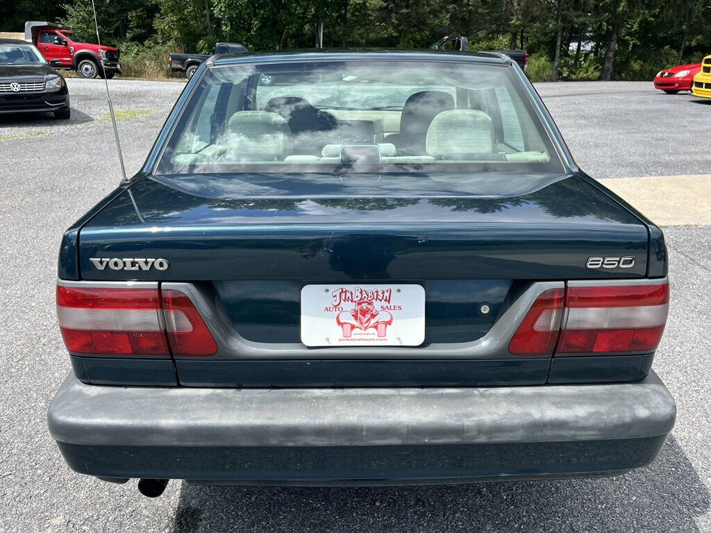 1996 Volvo 850 5-speed manual Safe Fuel Efficient VOLVO FOR LIFE! - 23019544 - 32