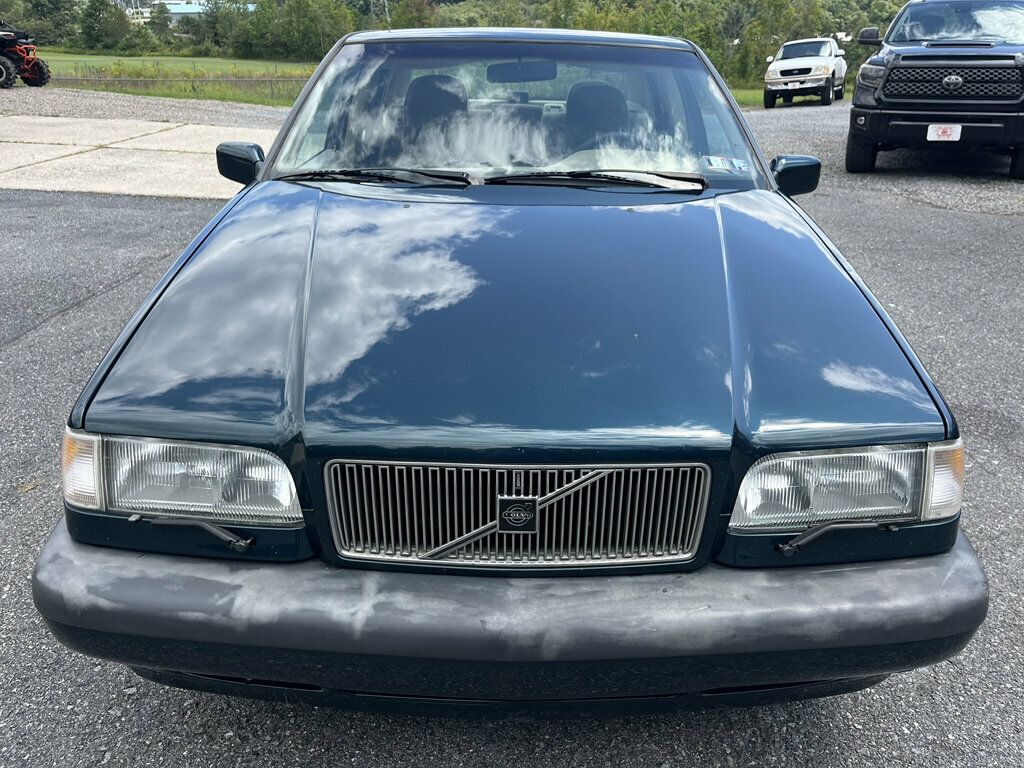 1996 Volvo 850 5-speed manual Safe Fuel Efficient VOLVO FOR LIFE! - 23019544 - 4